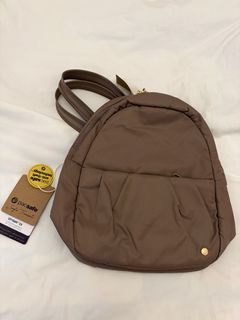 （分類：）位於 。 由 hkawing-77852 提交（商品編號 1468212859，圖片 1）。簡介： 。