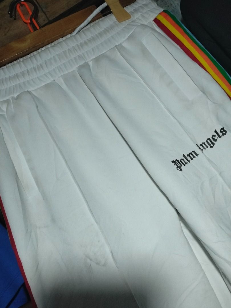 Palm Angels (Category: Joggers) located in Kalibo. Submitted by thriftedbykim12 (Listing ID 1468191970, Image 3). Description: Like new condition Issue: none need wash only Waist-30/36 Length -40 Leghole-8.5 450+sf.