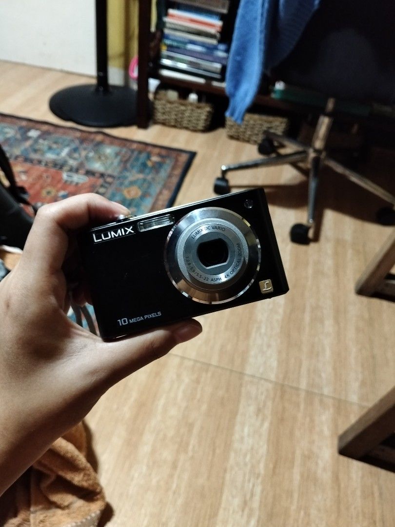 Panasonic Lumix FS42 With Box (Category: Cameras) located in Quezon City. Submitted by yanasss_closet (Listing ID 1468070470, Image 2). Description: Panasonic Lumix DMC-FS42 Price: ₱5,500 only! All shots are unedited! ✦ Condition: NO FUNCTIONAL ISSUES • Superb outputs ✦ Inclusions: °˖➴ Unit, battery, charger, SD card, and wrist strap ✦ Highlights: ⪼ 10MP Sensor – clean, sharp Lumix colors ⪼ 4× Optical Zoom 📍 Location: QC Shipping: Lalamove / LBC