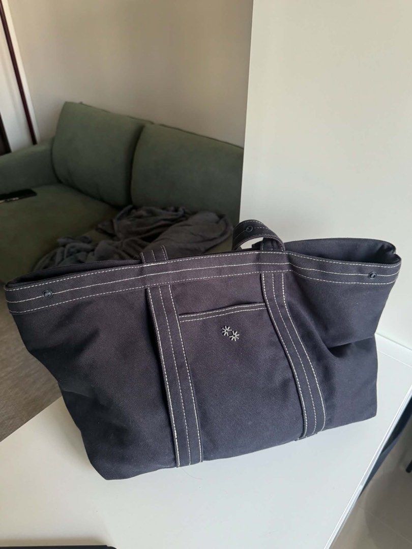 Paper Bunny Multiway Tote (Category: Sling Bags) located in Santa Rosa. Submitted by mgabinebentanimargo (Listing ID 1468179099, Image 1). Description: bought 6 mos ago | srp: P4,550 lightly used mop: pay as you order - gcash or maribank mod: lalamove or grab express loc: san antonio, makati if meet ups: eton westend square.