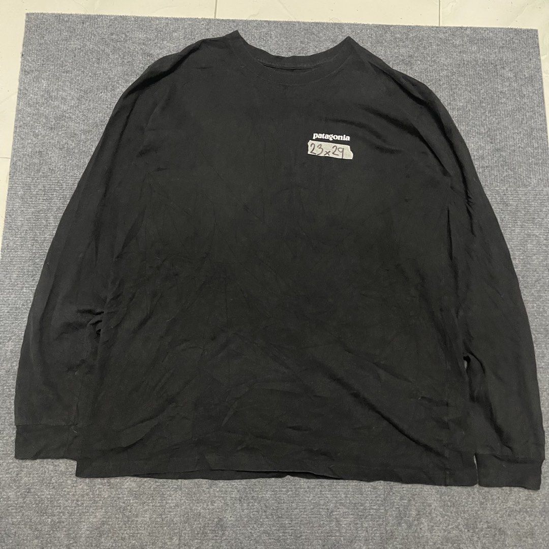 Patagonia (Category: Coats, Jackets and Outerwear) located in Butuan. Submitted by cgsayas20083001 (Listing ID 1468173491, Image 1). Description: PATAGONlA Size Large on tag fir to XL Dimes 23x29 Color rate 9/10 or better Fresh from bale.