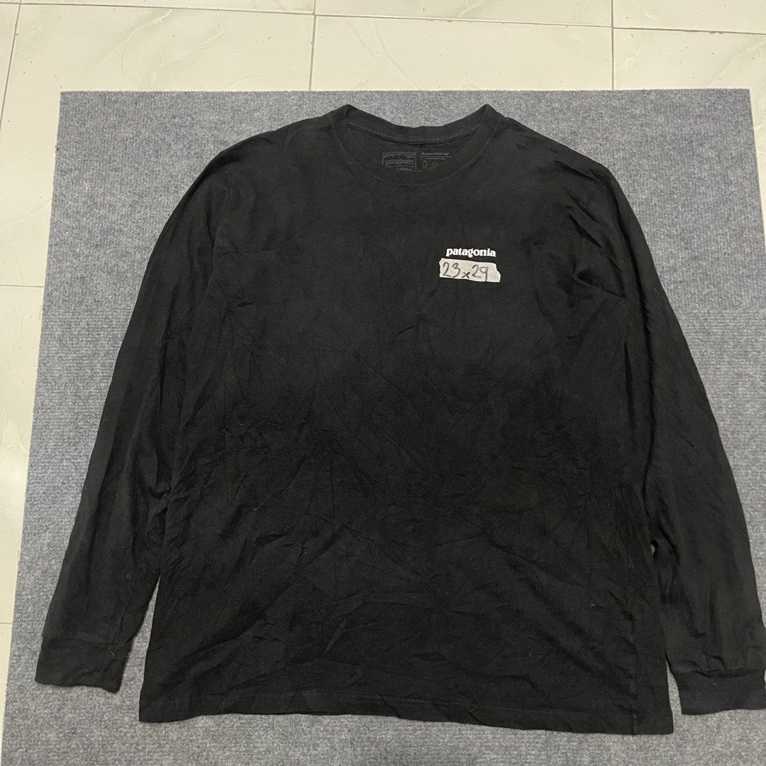 Patagonia (Category: Coats, Jackets and Outerwear) located in Butuan. Submitted by cgsayas20083001 (Listing ID 1468173491, Image 2). Description: PATAGONlA Size Large on tag fir to XL Dimes 23x29 Color rate 9/10 or better Fresh from bale.