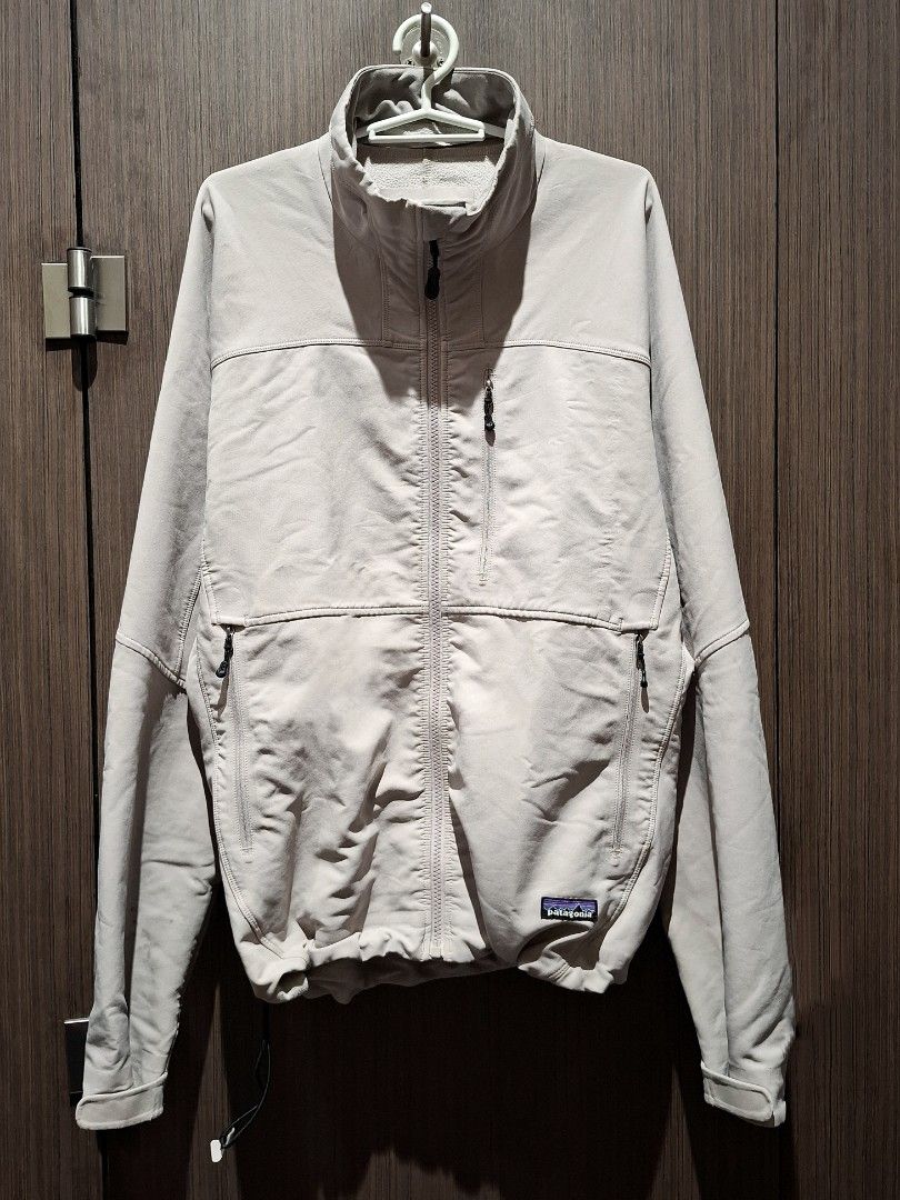 Patagonia Guide Jacket (Authentic) (Category: Coats, Jackets and Outerwear) located in Pasig City. Submitted by coveted.mnl (Listing ID 1468156060, Image 2). Description: Authentic. Best fit to: Large - Xl Width : 22.5 Length : 28.5 (MEASURED BY INCHES) 9.5/10 overall condition No issues or flaws in fabric Retailed for $175 (P10,850) • P3500 Slightly negotiable • Pasig City meet up • Open for COD Via Lalamove or Grab • J&T courier Message us for 