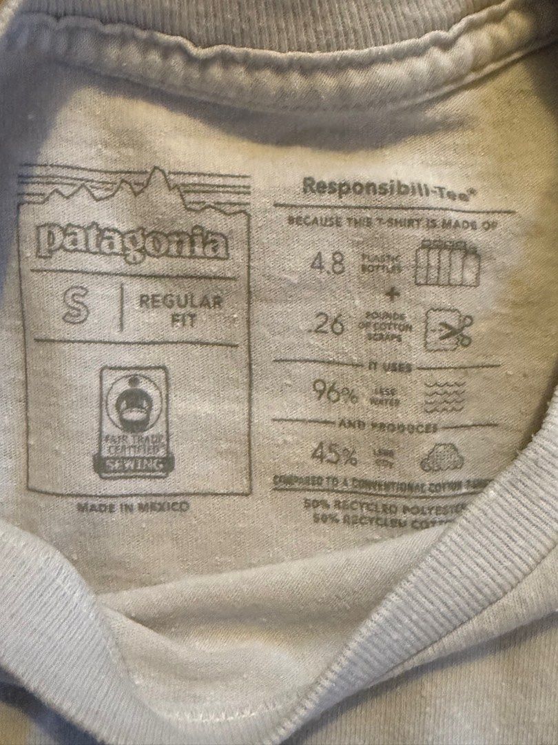PATAGONIA P-6 LOGO RESPONSIBILI-TEE (Category: Tshirts & Polo Shirts ) located in Las Pinas. Submitted by coolthreadz (Listing ID 1468171185, Image 3). Description: 🤍 PATAGONIA P-6 LOGO RESPONSIBILI-TEE 🏷️ Brand: Patagonia 📏 Size: Small (S) — Regular Fit 🎨 Color: White / Off-White ✨ Details: * Authentic Patagonia P-6 Logo Responsibili-Tee * Classic crewneck T-shirt * Small Patagonia logo on the front * Large signature Patagonia mountain logo 