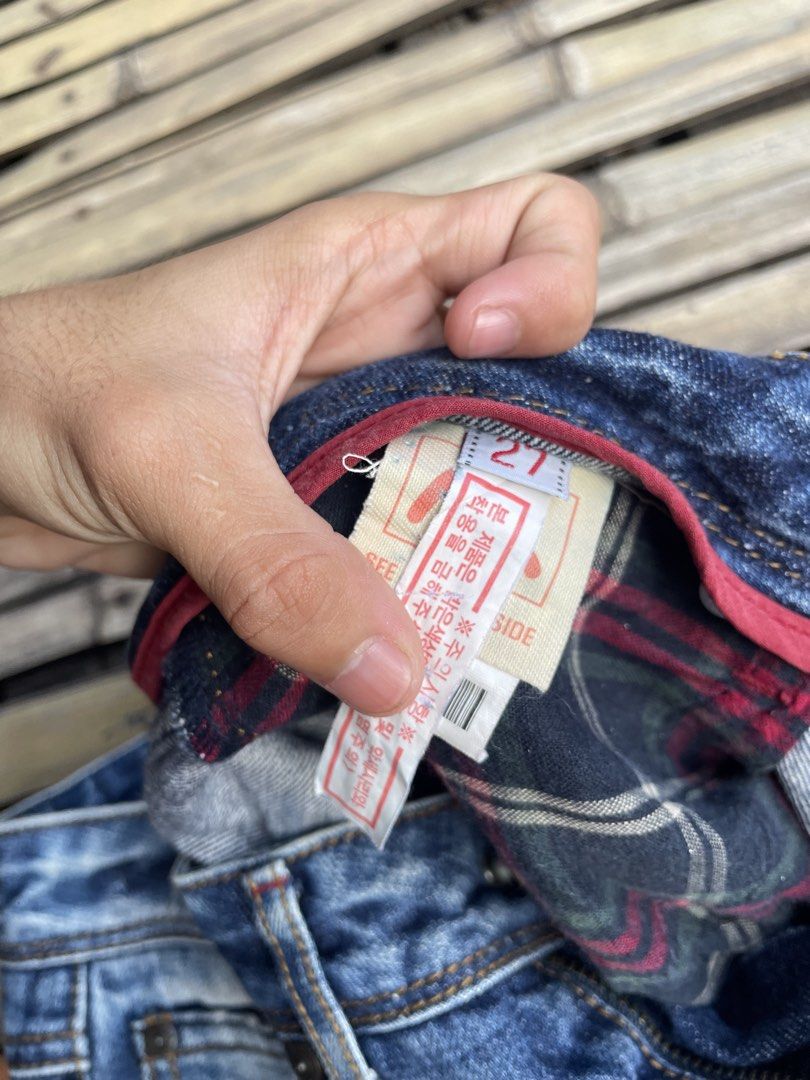 PEKPEK SHORT (Category: Shorts) located in Davao. Submitted by brightocean.a8c3ac (Listing ID 1468155874, Image 2). Description: evisu pekpek short.