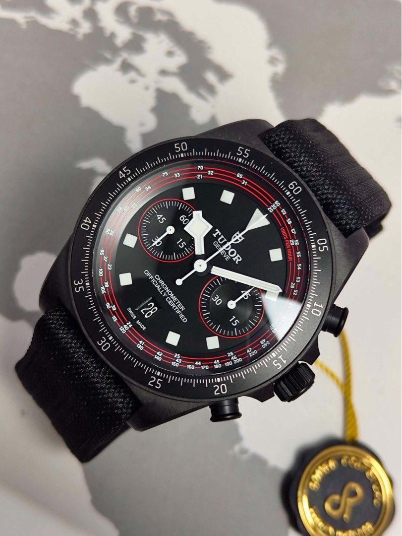 Pelagos FXD Chronograph Black Carbon (Category: Men's Watches) located in Makati City. Submitted by swissperpetual (Listing ID 1468085259, Image 1). Description: Tudor Pelagos FXD Chrono Black Carbon Composite case Black Dial Black Fabric Strap 43mm 25827KN 2026 Complete Set Condition: 10/10 (BRAND NEW) Price: P258,000 Negotiable 🤝 7 Day Moneyback Guarantee 🧑‍🔧 1 Year SP Service Warranty 💱 Trades Offers and Pre-orders Accepted 💳 Credit Card 