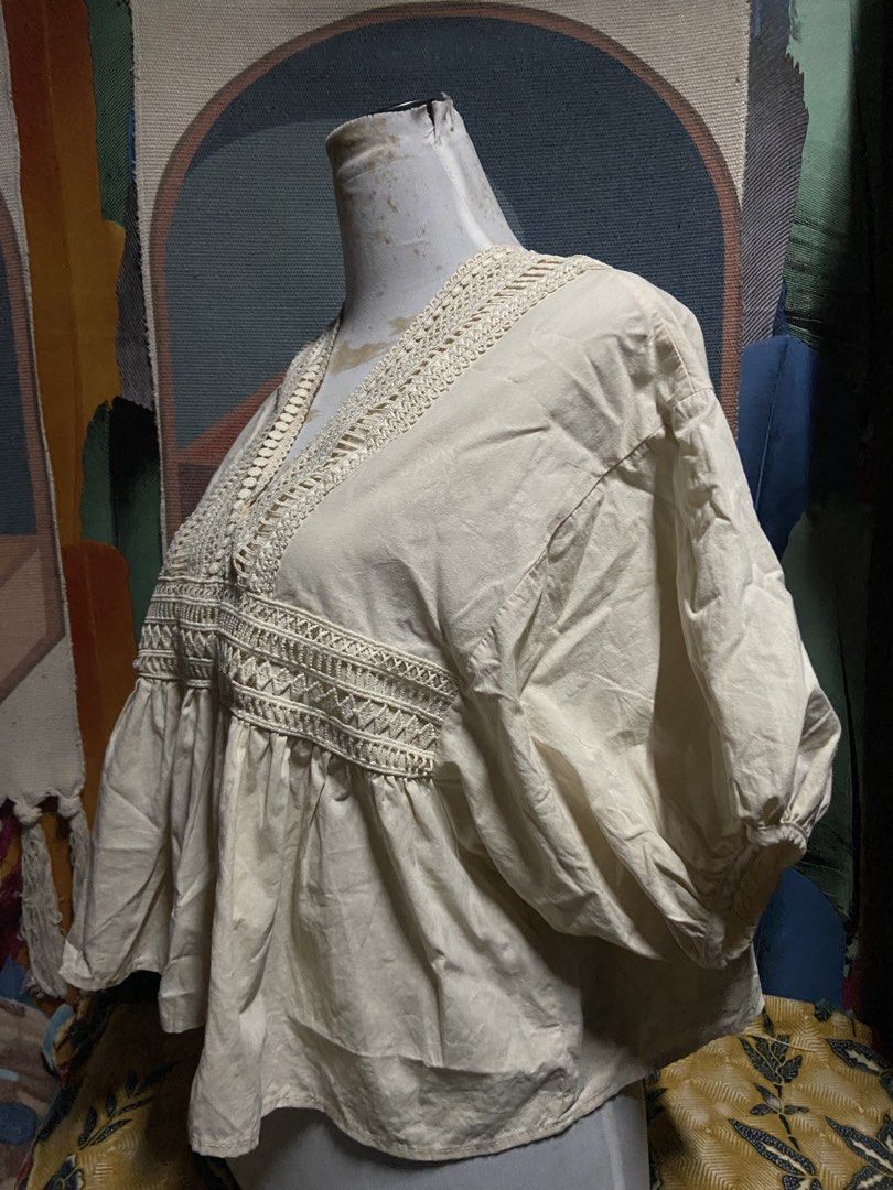 Peplum Eyelet Top (Category: Blouses) located in Pasig City. Submitted by aeclosetco (Listing ID 1468219662, Image 2). Description: No EXCHANGE, No REFUND and No CANCELLATION 📍Santolan, Pasig City MOP: GCASH.