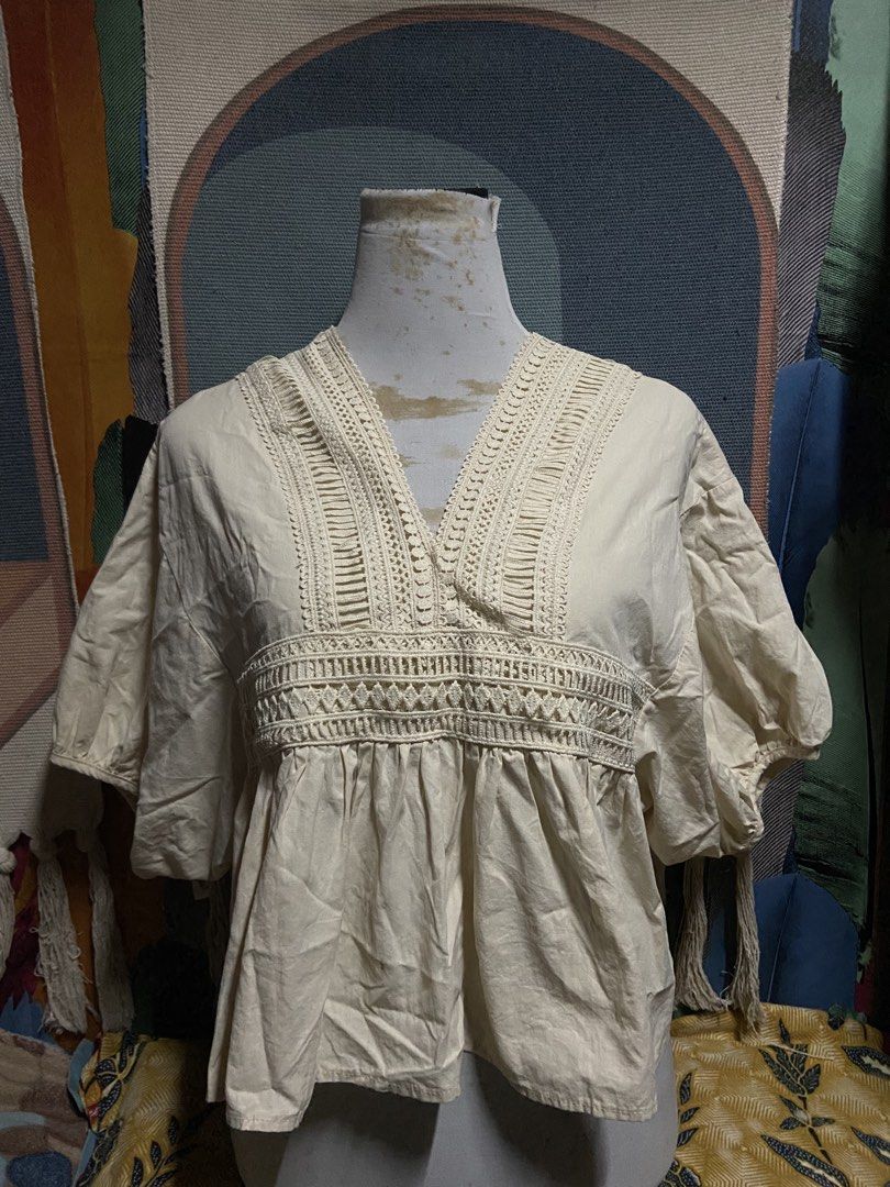 Peplum Eyelet Top (Category: Blouses) located in Pasig City. Submitted by aeclosetco (Listing ID 1468219662, Image 1). Description: No EXCHANGE, No REFUND and No CANCELLATION 📍Santolan, Pasig City MOP: GCASH.