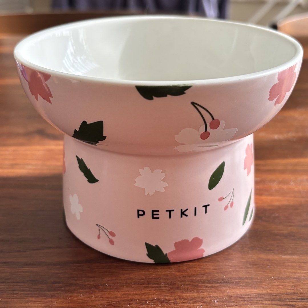 PETKIT Elevated Ceramic Cat / Dog Bowl (Category: Homes & Other Pet Accessories) located in Manila. Submitted by floraltones (Listing ID 1468123594, Image 1). Description: Super cute & elevated bowl that’s perfect for your pet 💜.