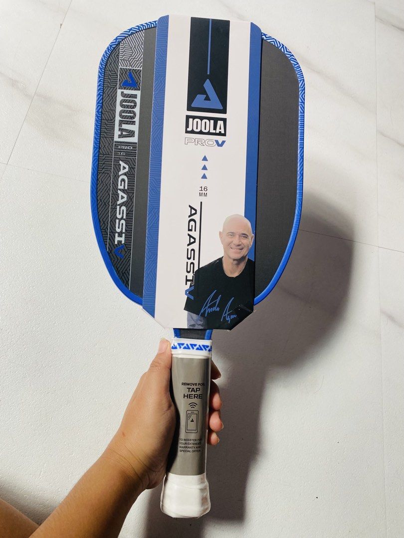 Pickelball Paddle (Category: Racket and Ball Sports) located in Manila. Submitted by abi_shoppe (Listing ID 1468249133, Image 2). Description: Brandnew Pickelball Paddle OEM / Premium Copy from Vietnam Good quity, very light weight and gritty. We can ship nationwide Via; Flash express/J&T/SCO Also Lalamove will do (same day delivery) 📍Location: Taytay Rizal.