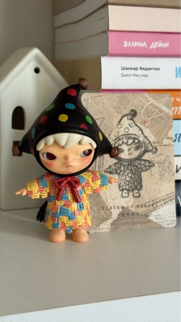 Pieces of memory (Category: Designer & Blind Box Toys) located in Manila. Submitted by llavee (Listing ID 1468160755, Image 1). Description: • With card (sleeved) • With box - lid is open • Good condition PM for meet up PM for more details / inquiries.