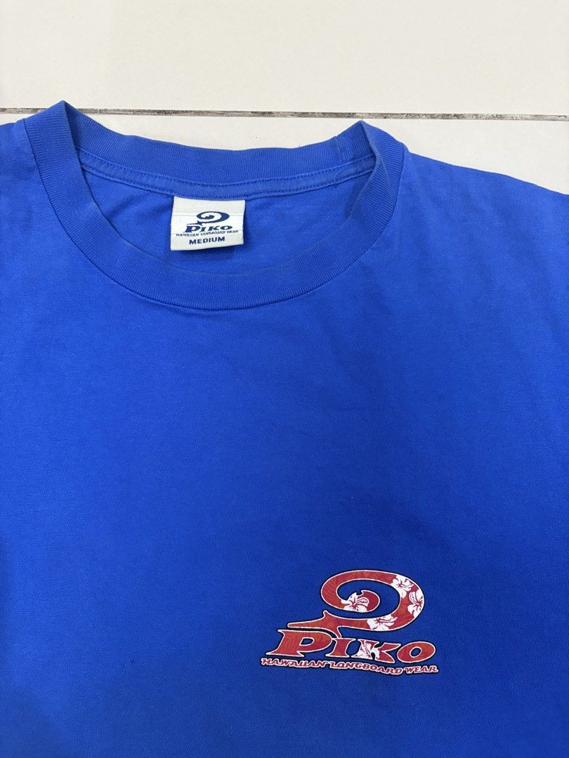 PIKO Surf Shirt (Category: Tshirts & Polo Shirts ) located in Mandaluyong City. Submitted by archivesbykesh (Listing ID 1468222119, Image 2). Description: Authentic Size Medium.