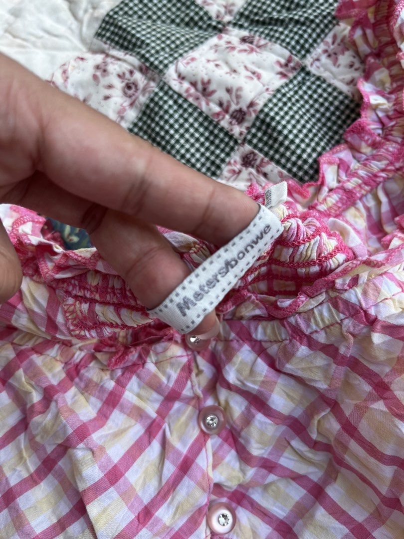 pink and white gingham check milkmaid-style blouse (Category: Blouses) located in Dagupan City. Submitted by joyous.finds (Listing ID 1468146479, Image 2). Description: .
