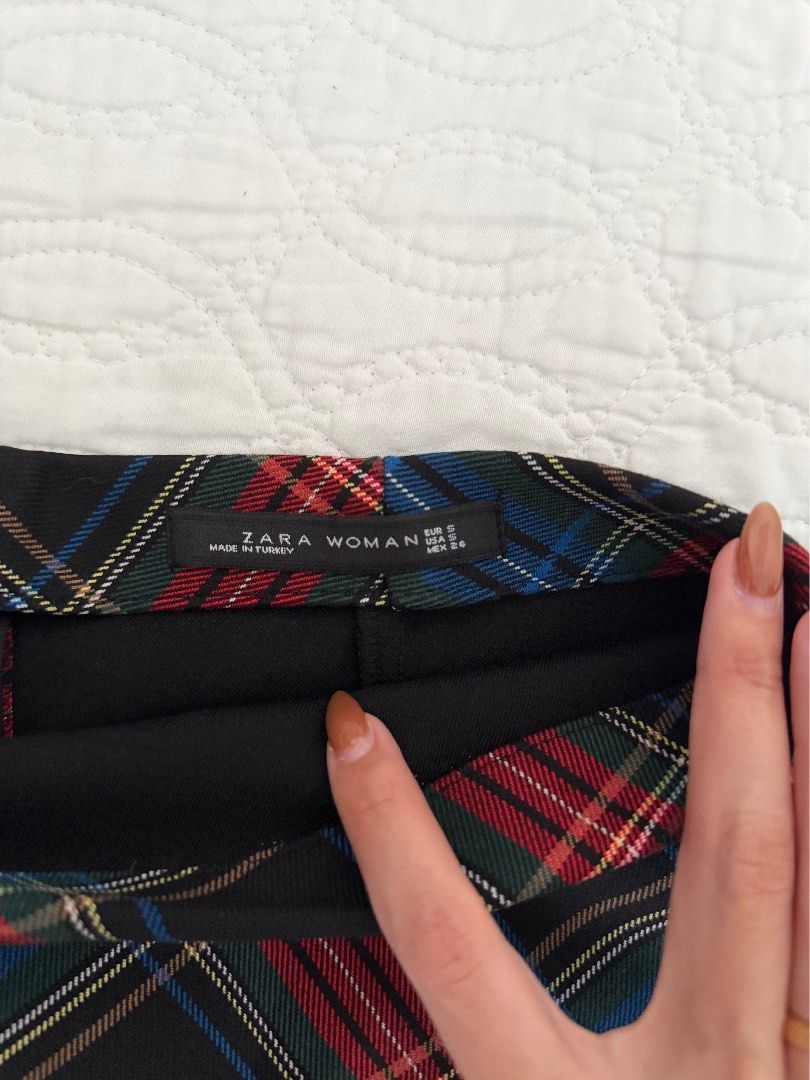 Plaid Zara Mini Skirt (Category: Skirts) located in Quezon City. Submitted by kelangot (Listing ID 1468133689, Image 2). Description: Selling this item in great condition! Brand: zara Size: small Condition: worn only once or twicd Color: plaid/red/green/blue/black/yellow RFS: decluttering 📦 Shipping: C/O buyer 💸 Payment: GCash, BPI, or GoTyme Feel free to message me for inquiries Strictly no cancellations, returns, or refunds. Happy shopping! ♡