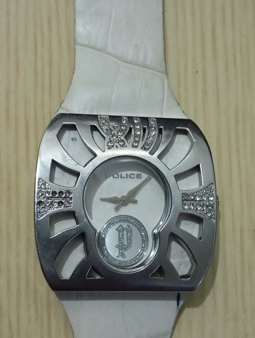 Police (Category: Women's Watches) located in Las Pinas. Submitted by quick_deals_great_finds2 (Listing ID 1468211941, Image 3). Description: Original good working condition Quartz with battery.