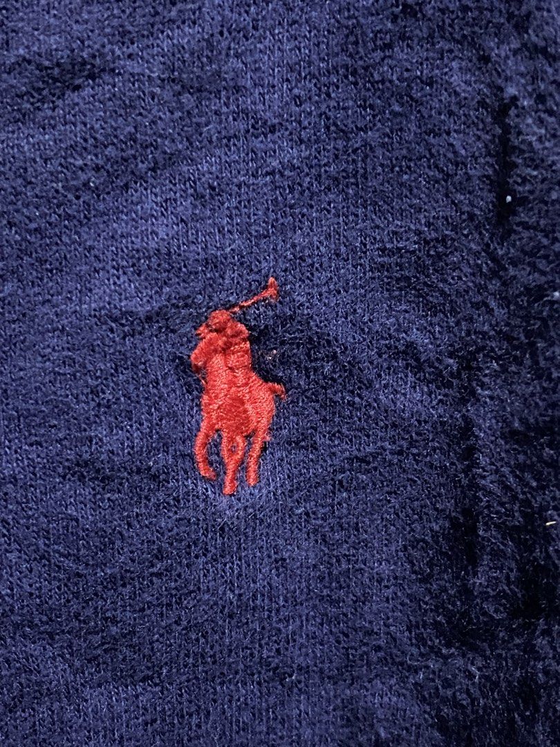 Polo Ralph Lauren Sweatshirt (Category: Coats, Jackets and Outerwear) located in Banga. Submitted by thriftingwithher (Listing ID 1468076875, Image 3). Description: 📌 POLO RL SWEATSHIRT💎 (SOBRANG GANDA NETO SA PERSONAL❤️‍🔥) ◾DIMES: WIDTH 22 X LENGTH 25✨ ◾COMPLETE TAGS✨ ◾ISSUE: 2 DOT STAIN✨ ◾COLOR RATE: 9.5/10✨ ◾EXCELLENT CONDITION✅ .