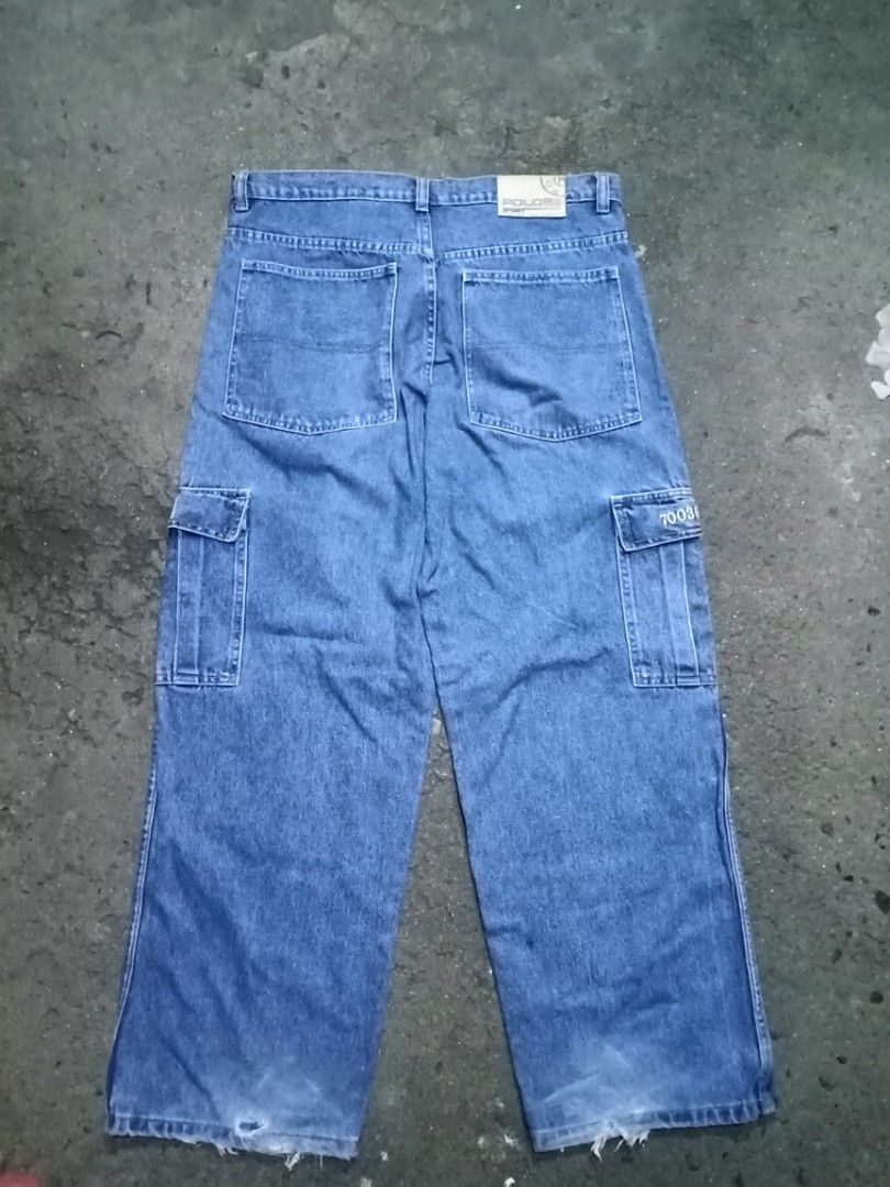 Polo Short Cargo Baggy (Category: Jeans) located in Pasig City. Submitted by thrifttofit (Listing ID 1468149091, Image 2). Description: Polo Sport Cargo/Baggy pants Size 36 Condition 8/10 L-42. W-36 Leghole-12 Pasig city.