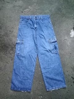 (Category: ) located in . Submitted by thrifttofit (Listing ID 1468149091, Image 1). Description: .