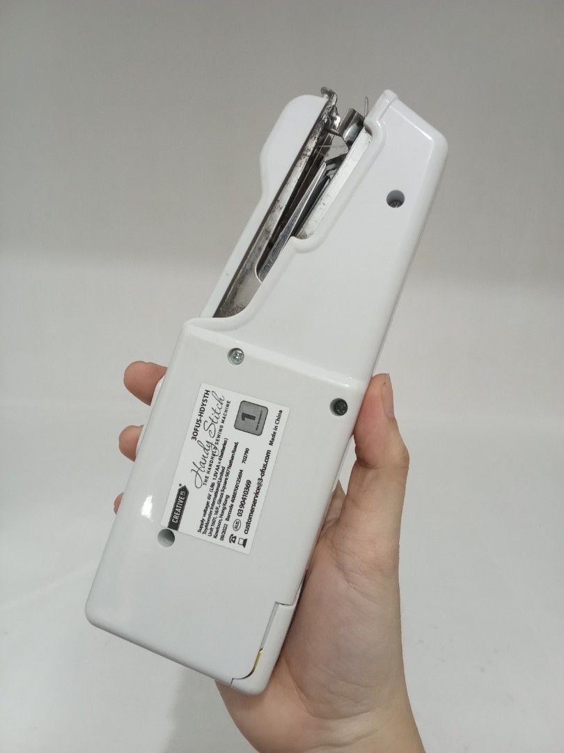 Portable battery Operated Sewing tool (Category: Craft Supplies & Tools) located in Navotas City. Submitted by ms.soulana (Listing ID 1468082009, Image 1). Description: PreOwned LikeNew UnUsed Original Australian brand Model: Creative PL Handy Stitch (3OFUS-HDYSTH) - Color/Design: Compact white plastic body, lightweight and easy to hold in one hand - Power: Runs on 4 AA batteries (included inside the compartment) - Condition: Tested and 100% work