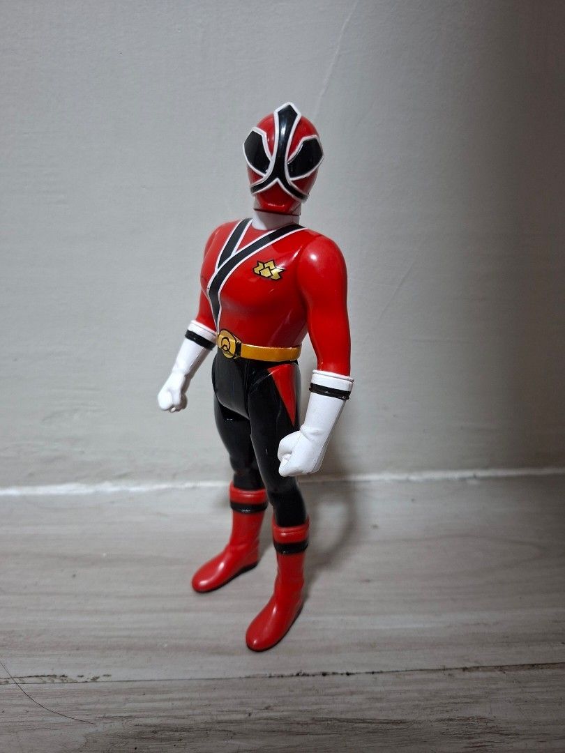 Power Rangers Samurai Red Ranger (Category: Kids Toys) located in San Fernando. Submitted by silverforest-63a2 (Listing ID 1468179457, Image 2). Description: Red Samurai Power Ranger aka Samurai Sentai Shinkenger Shinkenred for 250php -Sound electronics working, send a message to see video. -(old) Batteries included Don't hesitate to ask for more photos Mode/s of payment: Gcash or COD/COP (For LBC Only) Delivery: Preferably J&T. Drop-off on Satur