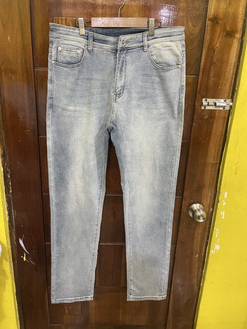 Prada Jeans (Category: Jeans) located in Marikina City. Submitted by greatfindsmnlph (Listing ID 1468065487, Image 1). Description: Pra da Jeans Price: 350 Size: Medium (stretch) Waistline: 32 Length: 43 Hemline: 7.5 Color: Blue Color Rate: 10/10 Condition: 9.8/10 with minor flaws missing button Very nice in actual.