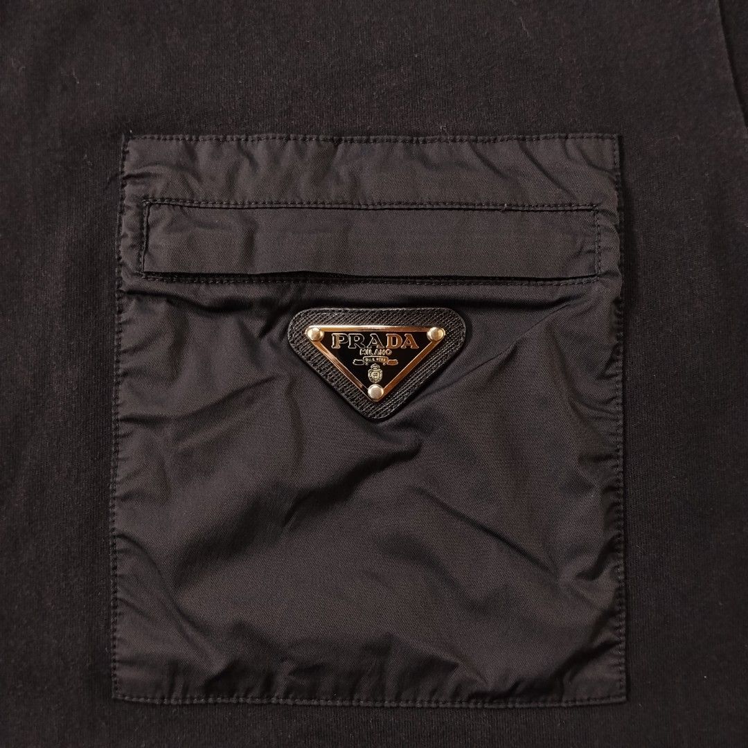 PRADA (POCKET EMBLEM LOGO) (Category: Tshirts & Polo Shirts ) located in La Carlota. Submitted by heavydigs_thriftshop (Listing ID 1468118052, Image 3). Description: PRADA (POCKET EMBLEM LOGO) RATE VERY GOOD CONDITION SIZE MEDIUM MENS PRICE 999 ADD SHIPPING FEE DM TO PURCHASE.