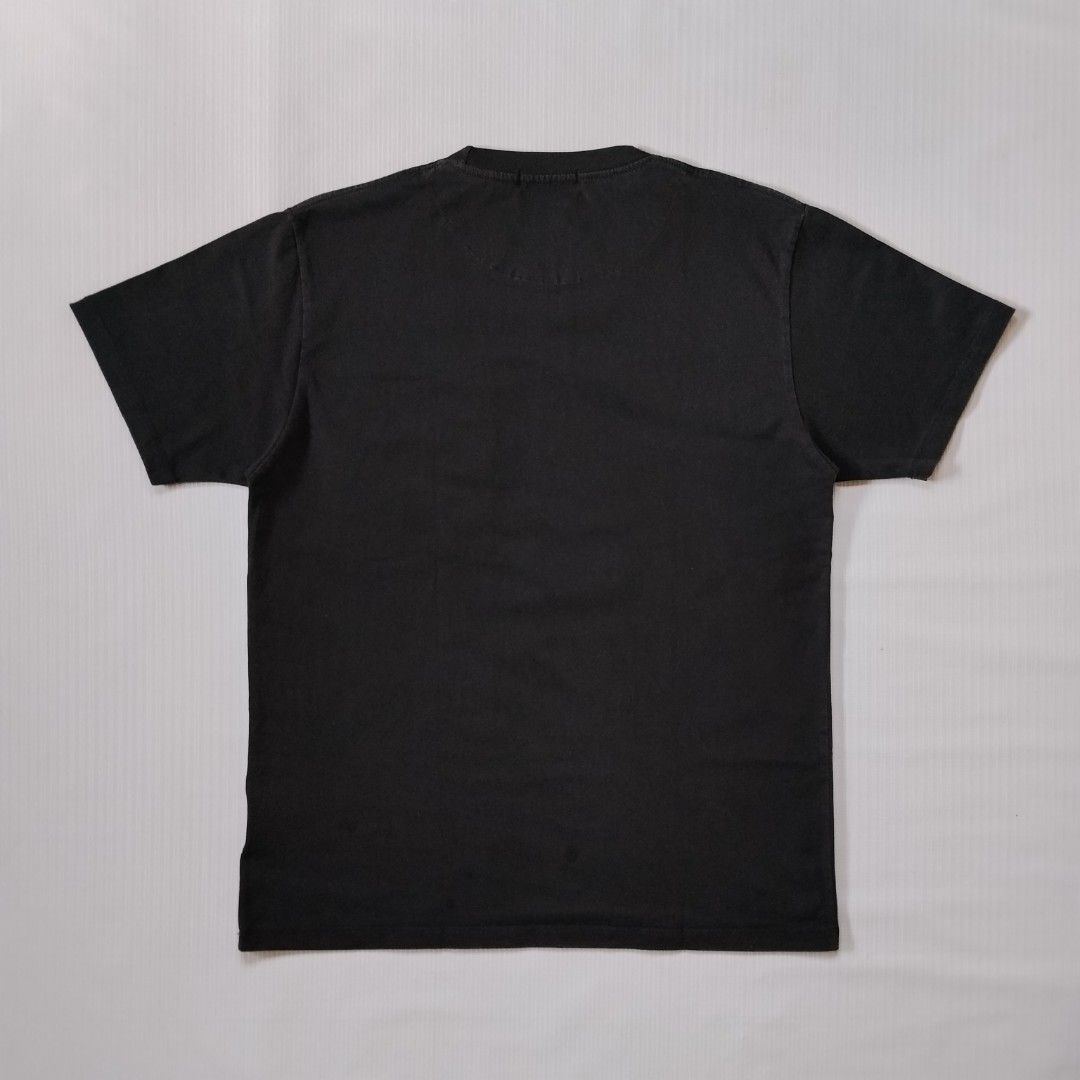 PRADA (POCKET EMBLEM LOGO) (Category: Tshirts & Polo Shirts ) located in La Carlota. Submitted by heavydigs_thriftshop (Listing ID 1468118052, Image 2). Description: PRADA (POCKET EMBLEM LOGO) RATE VERY GOOD CONDITION SIZE MEDIUM MENS PRICE 999 ADD SHIPPING FEE DM TO PURCHASE.