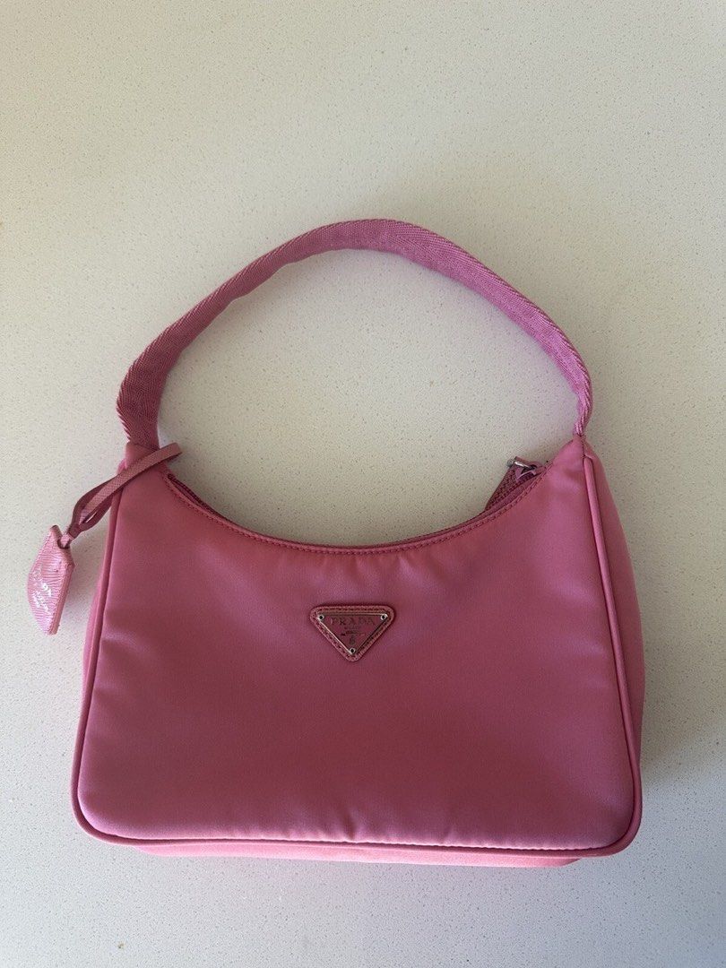 Prada re-nylon 2000 (Category: Luxury Bags & Wallets) located in Paranaque City. Submitted by kgmgiftedph20 (Listing ID 1468186590, Image 2). Description: .