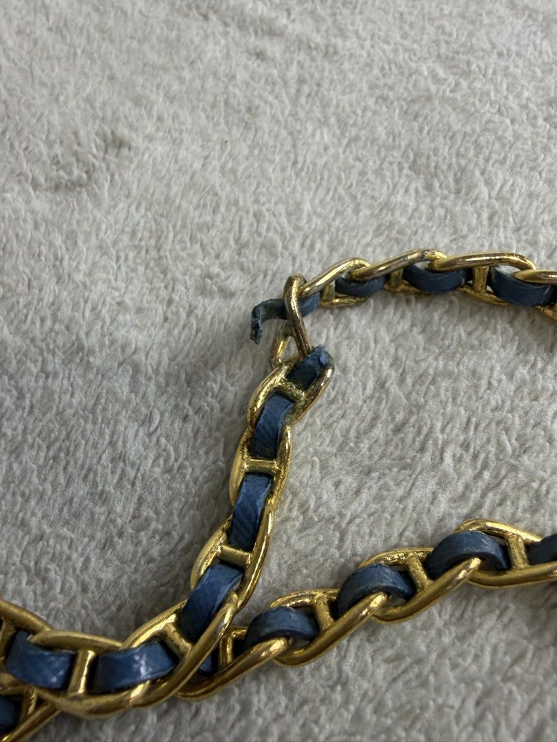 Prada Wallet On Chain (Category: Luxury Bags & Wallets) located in Pasig City. Submitted by fjrd_relovedluxury28 (Listing ID 1468140400, Image 3). Description: Blue saffiano Gold hardware See last poc for issue but does not affect bags functionality Detailed pics available upon request.