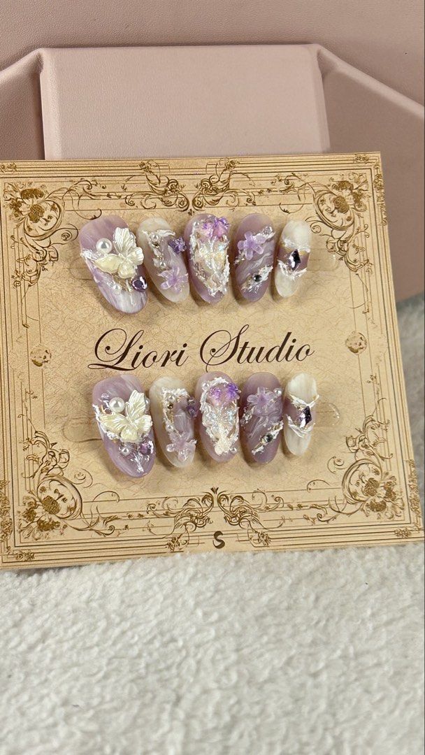 Premium Handmade Press-on Nails (Category: Hands & Nails) located in Manila. Submitted by zaralagrim41918 (Listing ID 1468094736, Image 1). Description: Original price: ₱649 Condition: like new (tried only for fitting) Size: S Inclusions: nail set, nail file, alcohol pads, sticky tabs RFS: decluttering my personal nail collection.