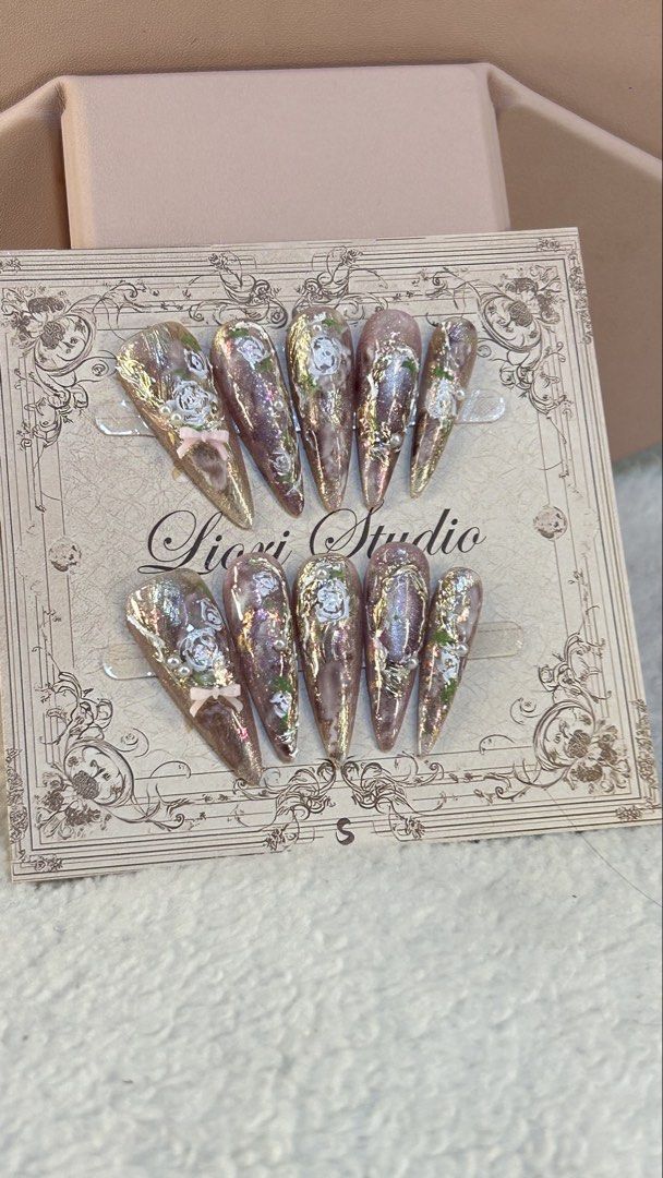 Premium Handmade Press-on Nails (Category: Hands & Nails) located in Manila. Submitted by zaralagrim41918 (Listing ID 1468120052, Image 1). Description: Original price: ₱649 Condition: like new (tried only for fitting) Size: S Inclusions: nail set, nail file, alcohol pads, sticky tabs RFS: decluttering my personal nail collection.