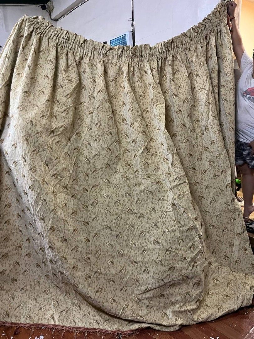 Premium Middle Eastern Curtains (Category: Curtains & Blinds) located in Quezon City. Submitted by michypeachyy1 (Listing ID 1468257228, Image 1). Description: 2000 plus shipping 2 PCs mabigat sobra high quality.