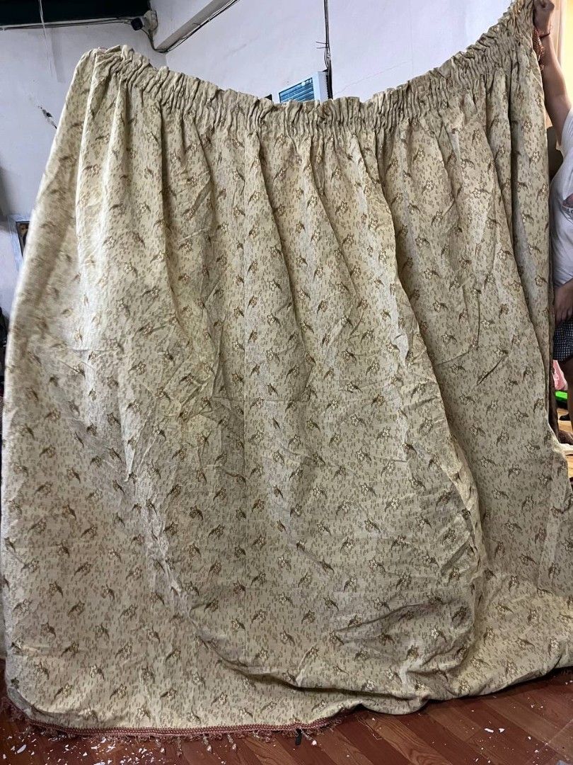 Premium Middle Eastern Curtains (Category: Curtains & Blinds) located in Quezon City. Submitted by michypeachyy1 (Listing ID 1468257228, Image 2). Description: 2000 plus shipping 2 PCs mabigat sobra high quality.