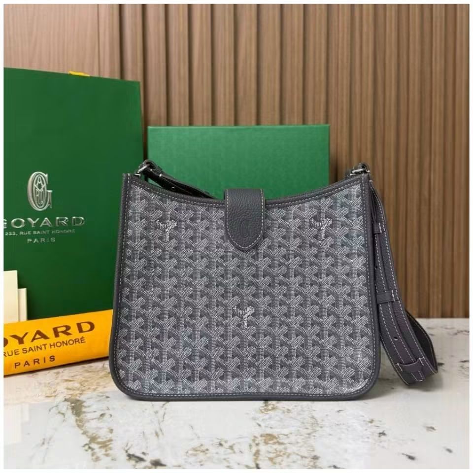 PRE-ORDER Goyard Musette (Category: Luxury Bags & Wallets) located in Las Pinas. Submitted by g1rlboss.mnl.ph (Listing ID 1468123114, Image 1). Description: 📌50% DP REQUIRED TO PROCESS ORDER ✈️7-10 DAYS ETA ✅️ACTUAL PHOTOS POSTED 📌PAY FIRST BEFORE SHIPPING ❌️NO PICKUP/MEETUP 🚫IF IN DOUBT, DON'T BUY INCLUSION/S: Dust bag Box Paper bag.