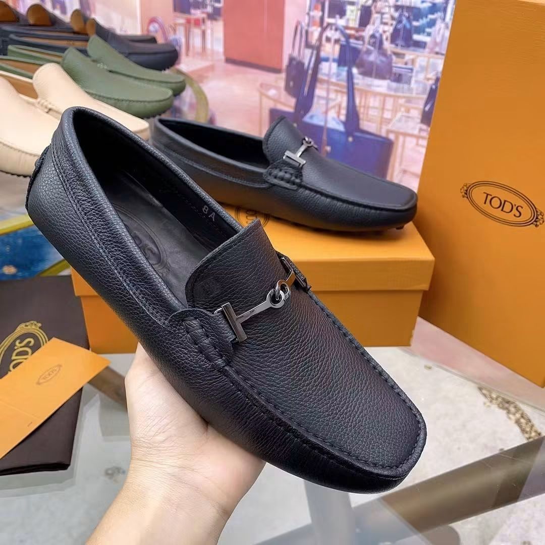 PRE-ORDER Tods Gommino Loafers (Category: Sneakers & Footwear) located in Las Pinas. Submitted by g1rlboss.mnl.ph (Listing ID 1468117734, Image 3). Description: 📌50% DP REQUIRED TO PROCESS ORDER ✈️7-10 DAYS ETA ✅️ACTUAL PHOTOS POSTED 📌PAY FIRST BEFORE SHIPPING ❌️NO PICKUP/MEETUP 🚫IF IN DOUBT, DON'T BUY INCLUSION/S: Dust bag Box Paper bag.