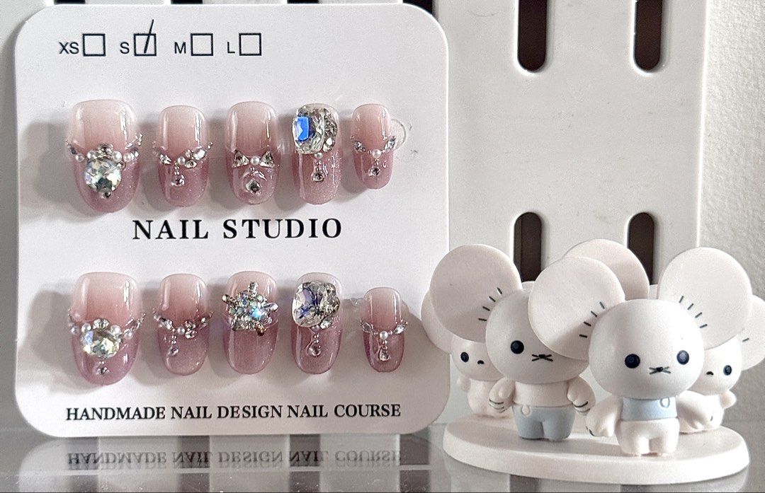 Press on Nails (size S only) (Category: Hands & Nails) located in Malabon City. Submitted by kitzeune (Listing ID 1468113990, Image 3). Description: — originally priced at 130-140 ea — never been worn, comes with plastic and one set of sticky tab — bought from tiktok live.