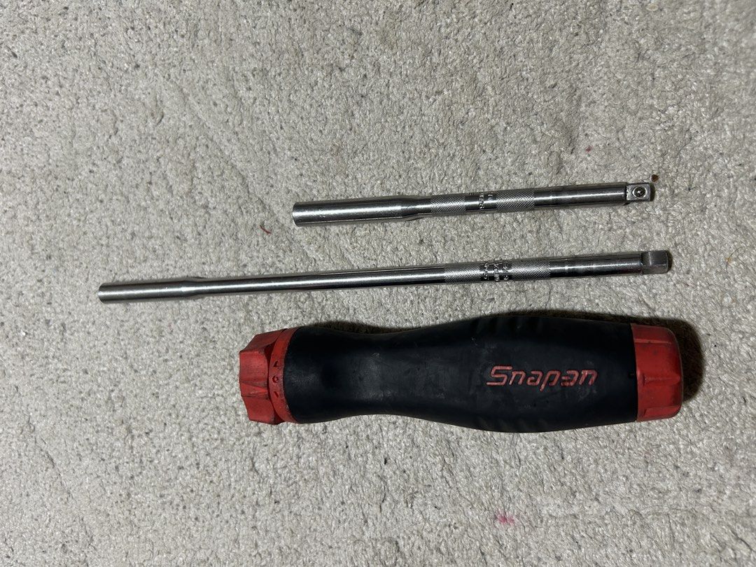 Racheting Screw Driver (Category: Construction Tools & Equipment) located in Pasay City. Submitted by willgdj (Listing ID 1468075616, Image 2). Description: -Hard Handle Craftsman Racheting screwdriver -detachable shank snap on racheting screwdriver For only 5,500 for two.