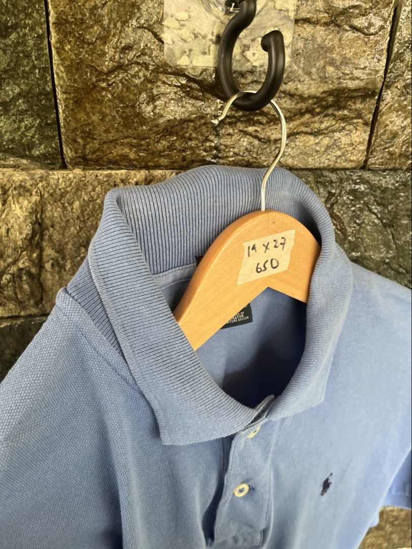 Ralph Lauren Blue Poloshirt (Category: Tshirts & Polo Shirts ) located in Cagayan de Oro. Submitted by curatedheirloomph_ (Listing ID 1468100494, Image 3). Description: 𝘿𝙞𝙢𝙚𝙣𝙨𝙞𝙤𝙣𝙨: 19x27 𝘽𝙚𝙨𝙩 𝙁𝙞𝙩: Medium 𝘾𝙤𝙣𝙙𝙞𝙩𝙞𝙤𝙣 & 𝘾𝙤𝙡𝙤𝙧 𝙍𝙖𝙩𝙚: Excellent (9.5/10) 𝙄𝙨𝙨𝙪𝙚: Minimal signs of usage 𝘼𝙪𝙩𝙝𝙚𝙣𝙩𝙞𝙘𝙞𝙩𝙮 𝘿𝙚𝙘𝙡𝙖𝙧𝙖𝙩𝙞𝙤𝙣: Authentic.