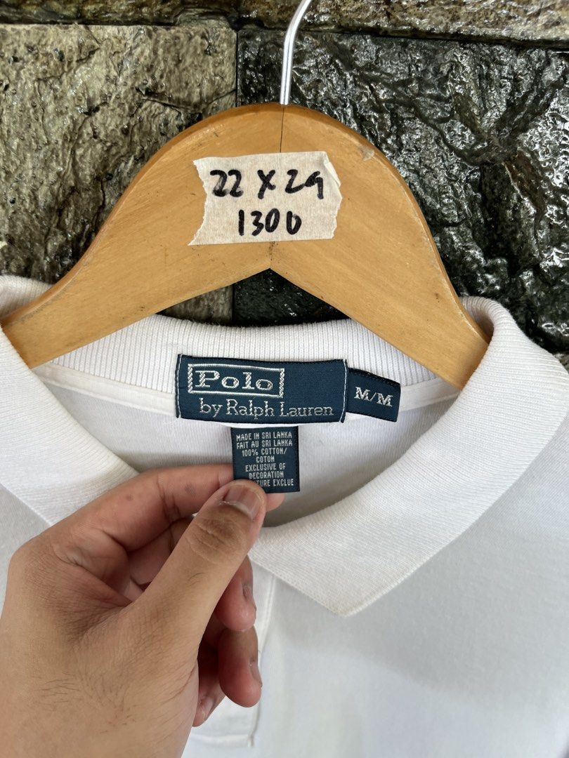 Ralph Lauren Classic White Poloshirt (Category: Tshirts & Polo Shirts ) located in Cagayan de Oro. Submitted by curatedheirloomph_ (Listing ID 1468227719, Image 2). Description: 𝘿𝙞𝙢𝙚𝙣𝙨𝙞𝙤𝙣𝙨: 22x29 𝘽𝙚𝙨𝙩 𝙁𝙞𝙩: Large 𝘾𝙤𝙣𝙙𝙞𝙩𝙞𝙤𝙣 & 𝘾𝙤𝙡𝙤𝙧 𝙍𝙖𝙩𝙚: Excellent (9.5/10) 𝙄𝙨𝙨𝙪𝙚: Minimal slit tears 𝘼𝙪𝙩𝙝𝙚𝙣𝙩𝙞𝙘𝙞𝙩𝙮 𝘿𝙚𝙘𝙡𝙖𝙧𝙖𝙩𝙞𝙤𝙣: Authentic.