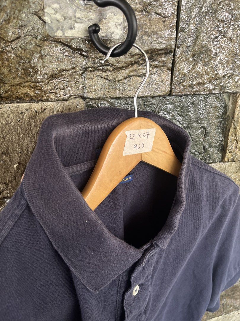 Ralph Lauren Navy Blue Poloshirt (Category: Tshirts & Polo Shirts ) located in Cagayan de Oro. Submitted by curatedheirloomph_ (Listing ID 1468130468, Image 3). Description: 𝘿𝙞𝙢𝙚𝙣𝙨𝙞𝙤𝙣𝙨: 22x27 𝘽𝙚𝙨𝙩 𝙁𝙞𝙩: Medium - Large 𝘾𝙤𝙣𝙙𝙞𝙩𝙞𝙤𝙣 & 𝘾𝙤𝙡𝙤𝙧 𝙍𝙖𝙩𝙚: Very Good (9/10) 𝙄𝙨𝙨𝙪𝙚: Signs of usage 𝘼𝙪𝙩𝙝𝙚𝙣𝙩𝙞𝙘𝙞𝙩𝙮 𝘿𝙚𝙘𝙡𝙖𝙧𝙖𝙩𝙞𝙤𝙣: Authentic.