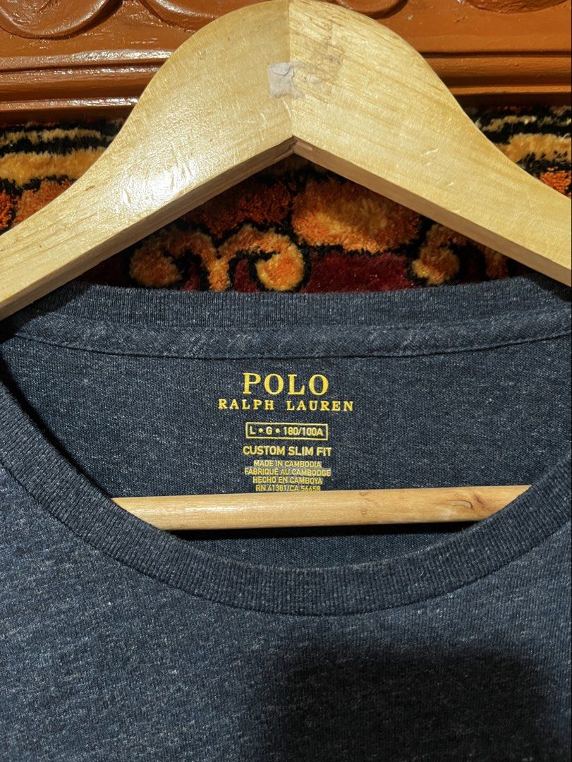 Ralph Lauren Shirt (Category: Tshirts & Polo Shirts ) located in Cebu City. Submitted by lottaloots.ceb14 (Listing ID 1468241219, Image 3). Description: Ralph Lauren Shirt In excellent condition No issues Size L (Custom Slim fit) Dimensions: 20.5x27 Color rate: 9.8/10 480 + Shipping fee Location: Cebu.