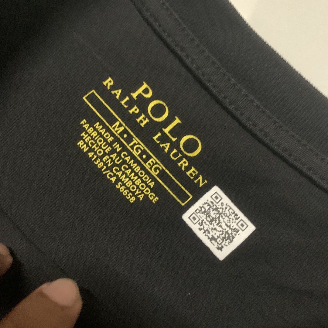 RALPH LAUREN SMALL LOGO SHIRT (Category: Tshirts & Polo Shirts ) located in Andop. Submitted by junjun_watanabe (Listing ID 1468231044, Image 3). Description: dimes: 20x27 color rate: 9.8/10 condition: Excellent no issues.