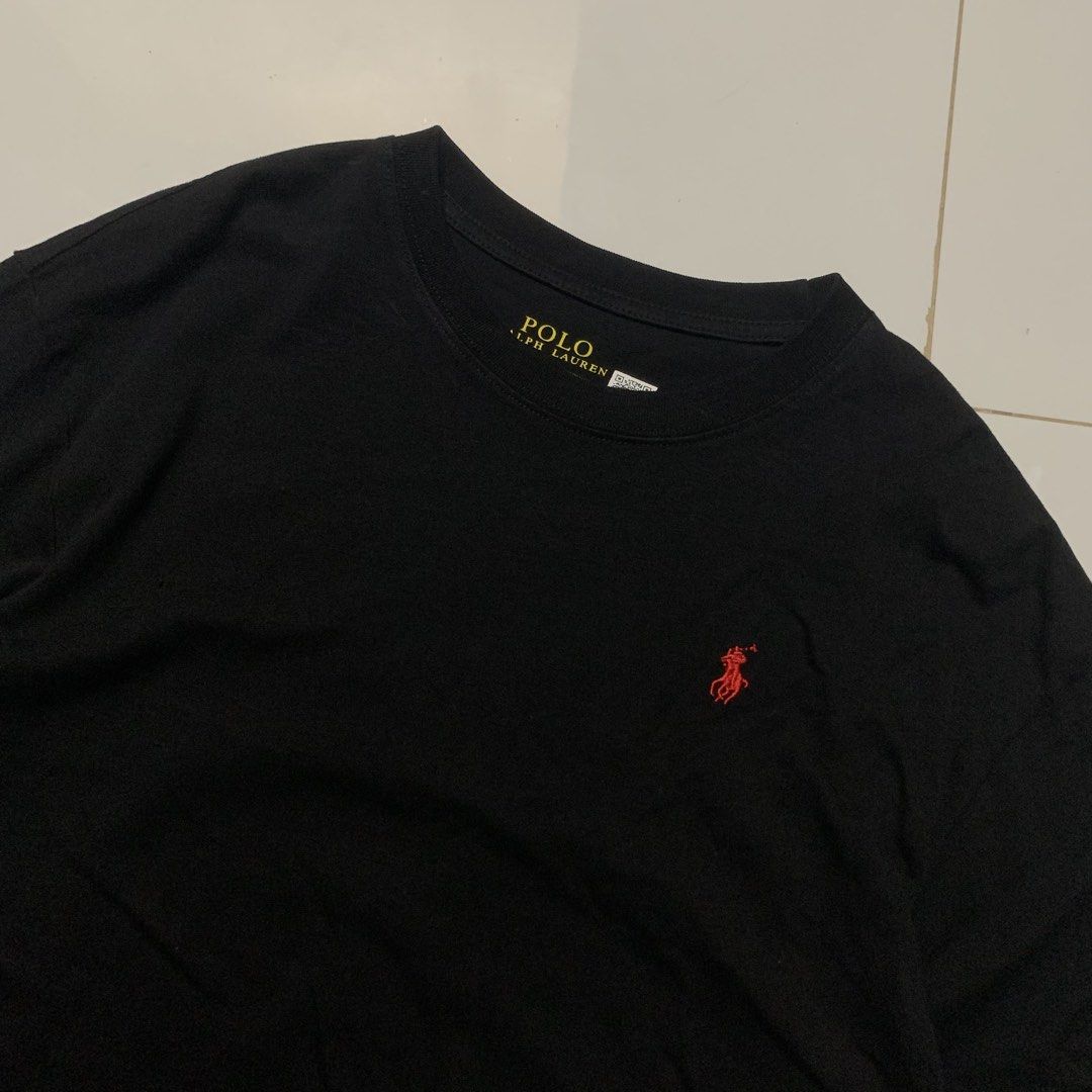 RALPH LAUREN SMALL LOGO SHIRT (Category: Tshirts & Polo Shirts ) located in Andop. Submitted by junjun_watanabe (Listing ID 1468231044, Image 2). Description: dimes: 20x27 color rate: 9.8/10 condition: Excellent no issues.