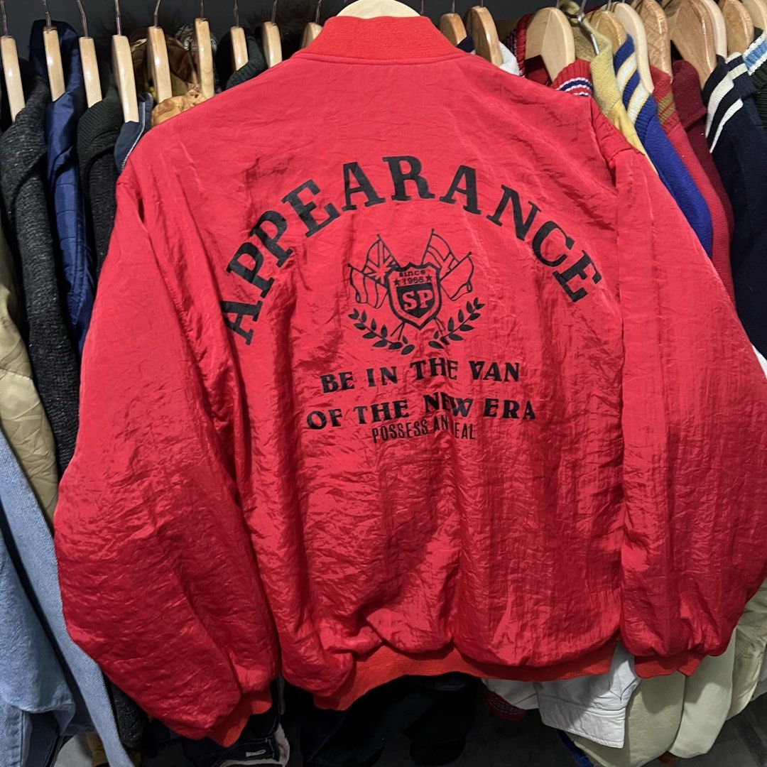 Random reversible bomber jacket (Category: Coats, Jackets and Outerwear) located in Baguio. Submitted by itsvintageclothing (Listing ID 1468158088, Image 3). Description: Length 25 Pit to pit 23.