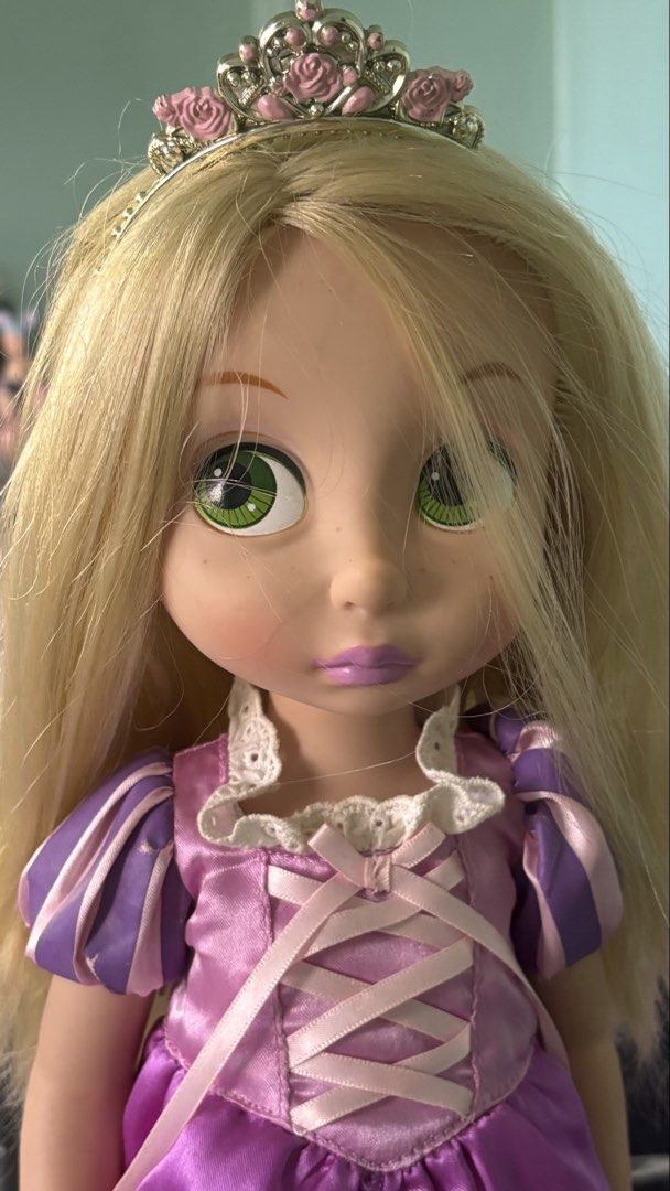 Rapunzel animator doll (Category: Kids Toys) located in La Trinidad. Submitted by caicai1926 (Listing ID 1468097626, Image 2). Description: cut hair.