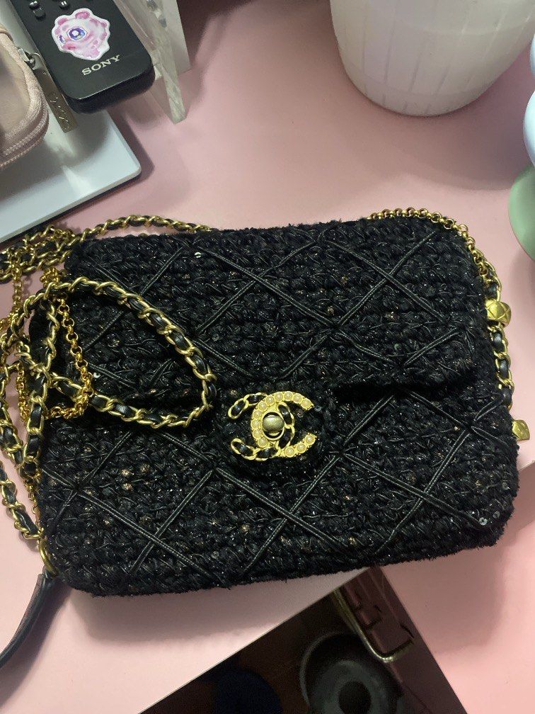 Rare Tweed with sequins bag (Category: Shoulder Bags) located in Davao. Submitted by sheymei (Listing ID 1468211576, Image 1). Description: Please dm if interested #rare #sequins #chanel .