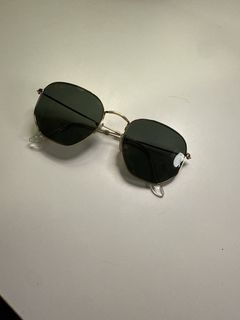 （分類：）位於 。 由 hkliz 提交（商品編號 1468074738，圖片 1）。簡介： 。