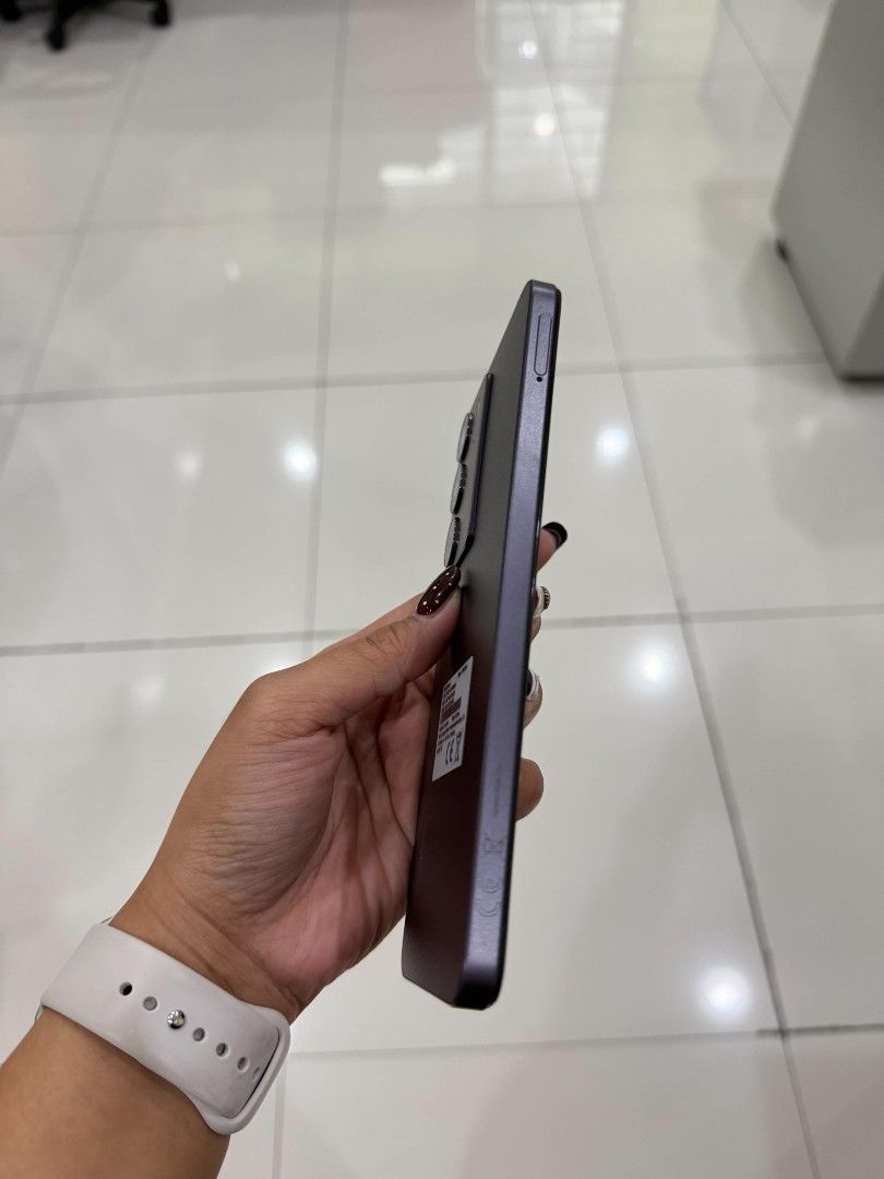 Realme phone (Category: Realme) located in Caloocan City. Submitted by bravephoenix_2a3339 (Listing ID 1468100755, Image 2). Description: Realme C75 Good as new 256 gb With box and charger 8.5k (negotiable).