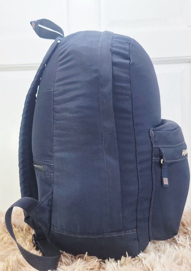 Rebook (Category: Backpacks) located in Mabalacat. Submitted by athalia_gabriel_collection (Listing ID 1468069730, Image 3). Description: rebook.