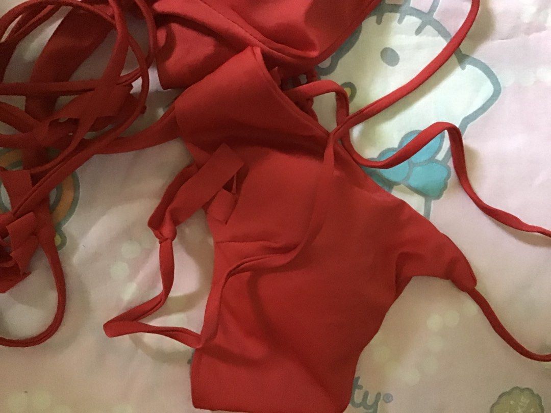 Red Bikini Top (Category: Bikinis & Swimsuits) located in Delfin Albano (Magsaysay). Submitted by patronumist (Listing ID 1468104505, Image 2). Description: Can fit s-l.